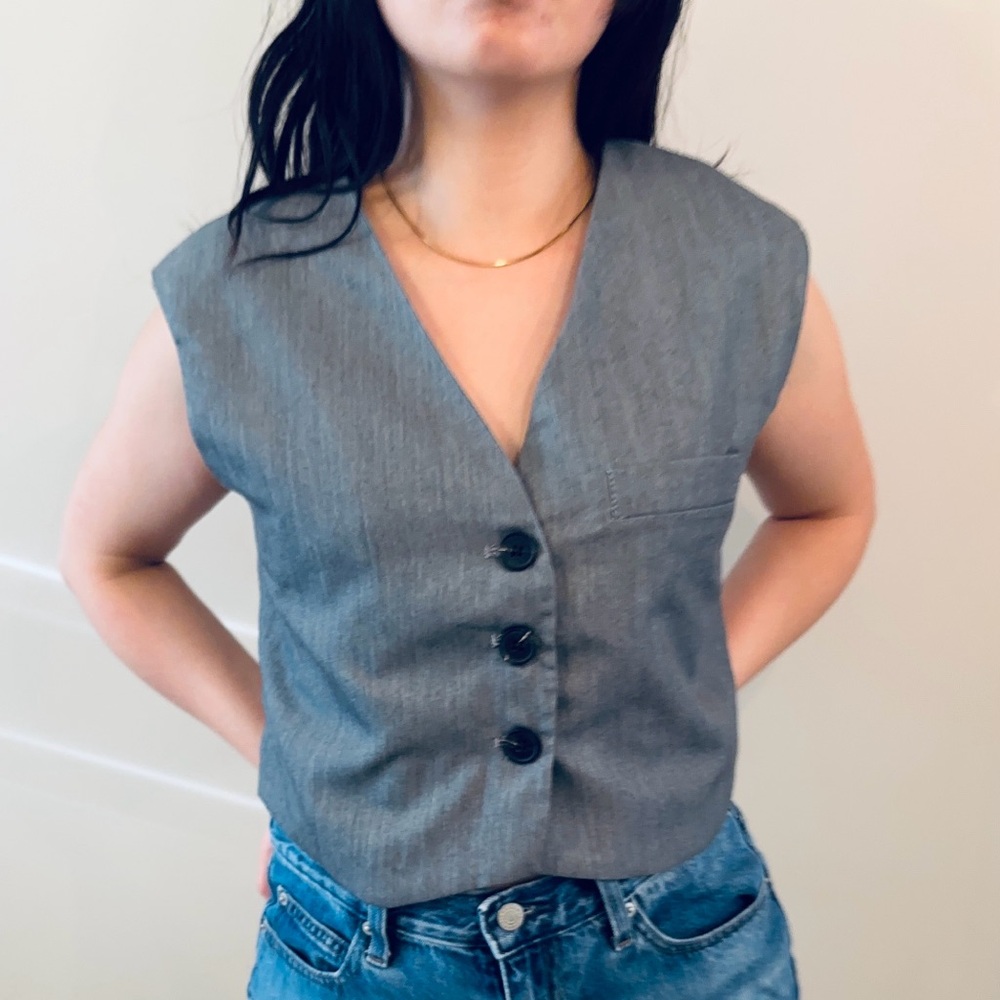 Cropped Grey Vest